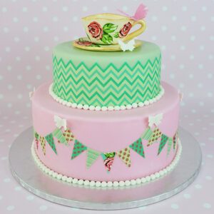 Decorate a cake with icing sheets