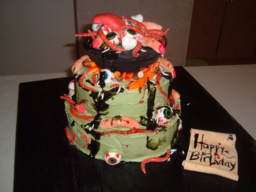 Gross Halloween cake