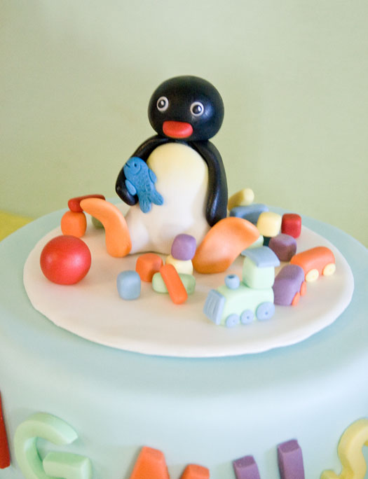 pingu cake