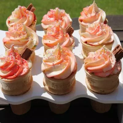 Ice Cream Cone Cupcakes Recipe • CakeJournal.com