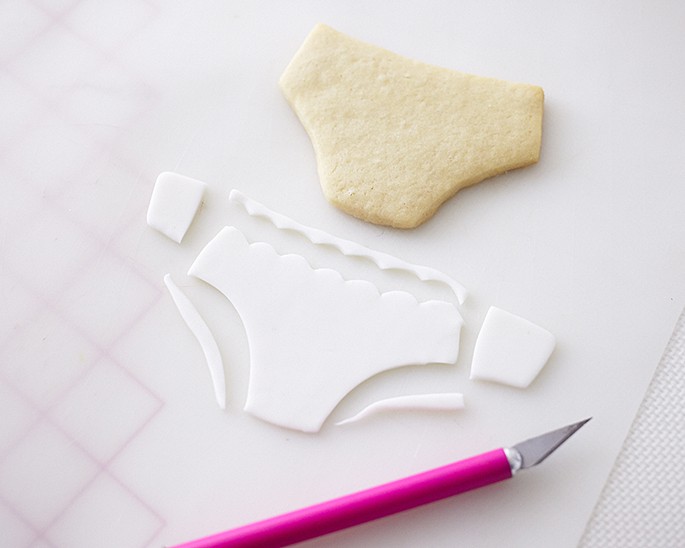 How to Make Lingerie Sugar Cookies 