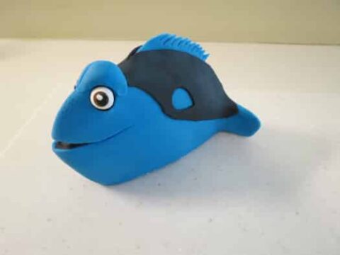 How to Make a Finding Dory Cake Topper • Cake Journal