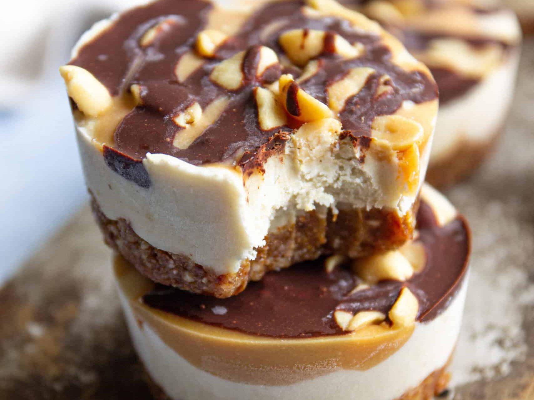 Mini Snickers Cheesecakes