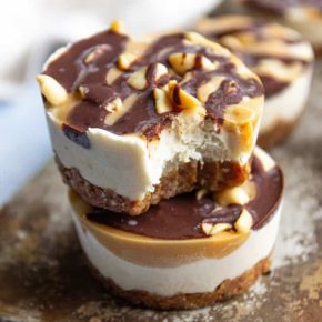 Mini Vegan Cheesecakes